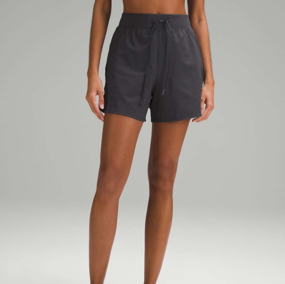 "Like New" Lululemon Athletica License To Train Shorts: Grey / Gray, Size 0